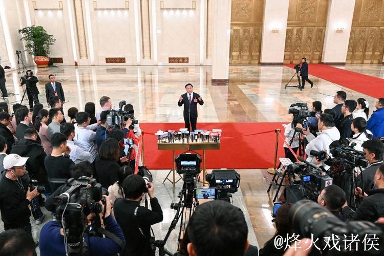 第二场部长通道,讲看法也讲办法(现场·部长通道) 第二场部长通道,讲看法也讲办法(现场·部长通道)